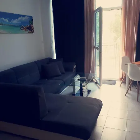 Summer Life Apartment *
